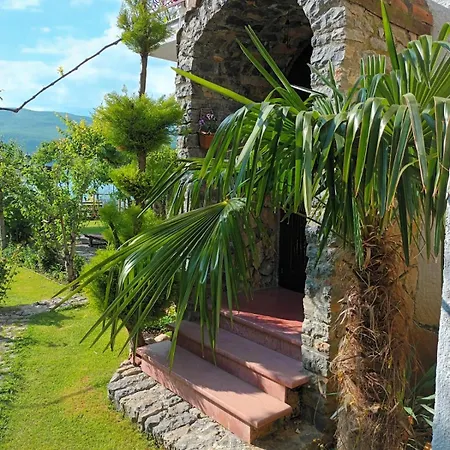 Guest House Lin Pensionat Lini