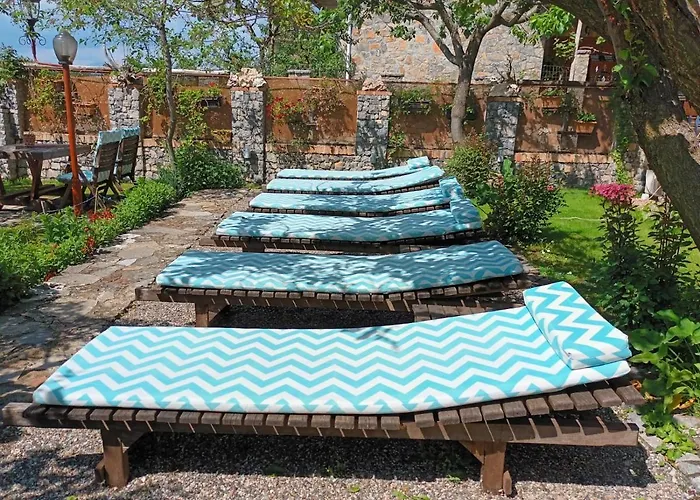 Guest House Lin 3*