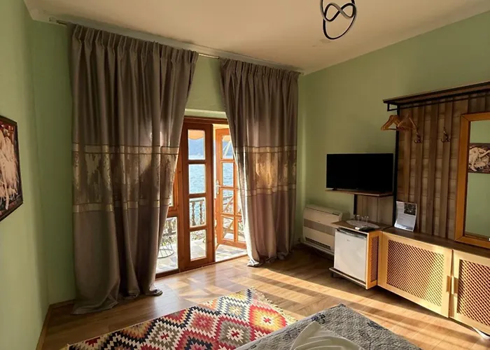 Guest House Lin 3*